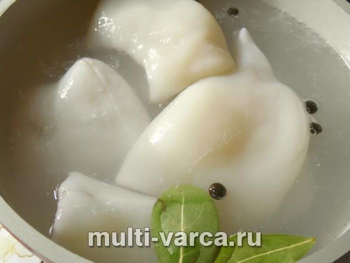 Салат із кальмарами та огірками