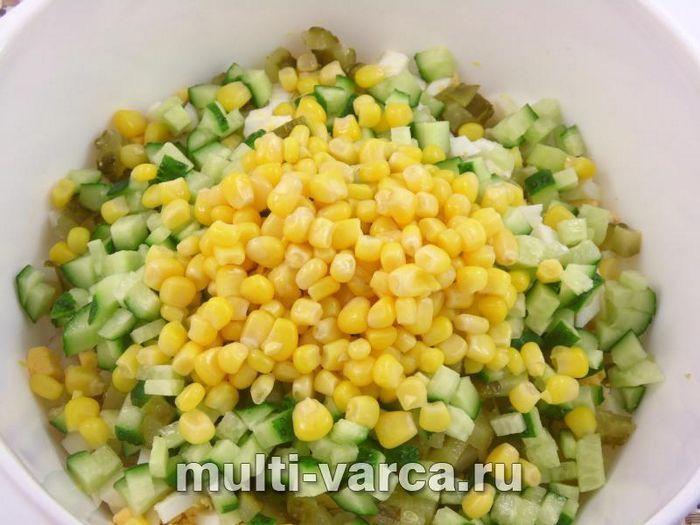 Салат із кальмарами та огірками