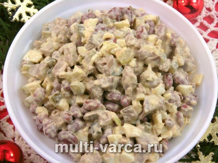 Салат із квасолею та курячою печінкою