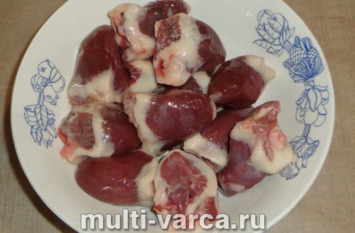 Сердечка індички в сметані в мультиварці