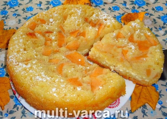 Шарлотка з сиром у мультиварці