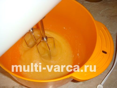 Смачна шарлотка з динею