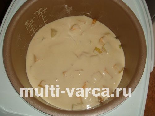 Смачна шарлотка з динею