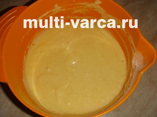 Смачний вишневий манник на кефірі в мультиварці