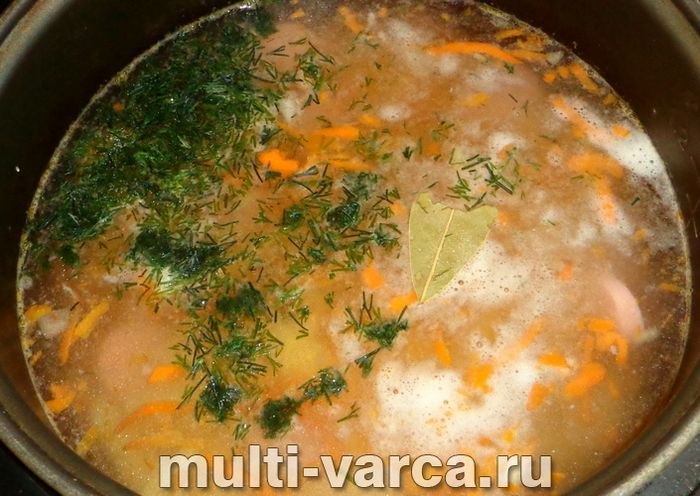 Суп із сосисками в мультиварці