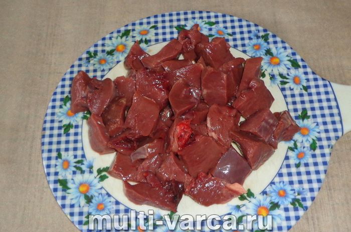 Свиняче серце з картоплею в мультиварці