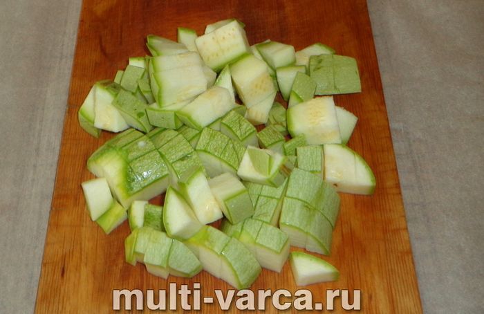 Тушковані кабачки в мультиварці