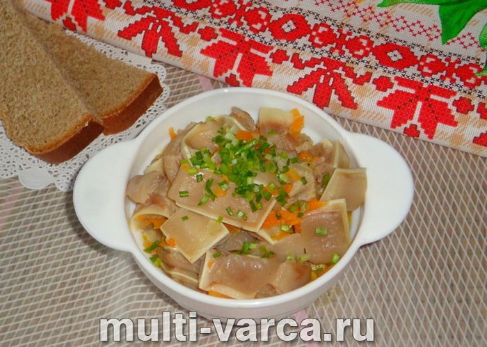 Тушковані свинячі вуха
