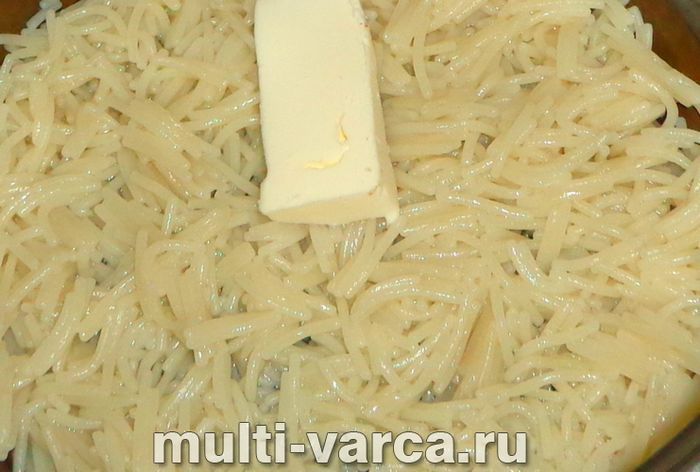 Вермішель із яйцем у мультиварці
