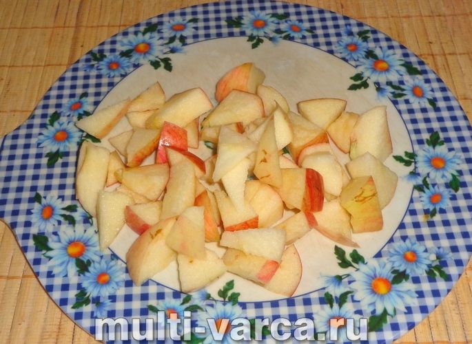 Вівсяна каша з яблуком у мультиварці
