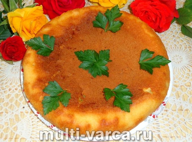 Заливний пиріг із картоплею в мультиварці