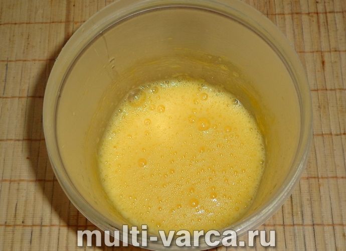 Заливний пиріг із картоплею в мультиварці