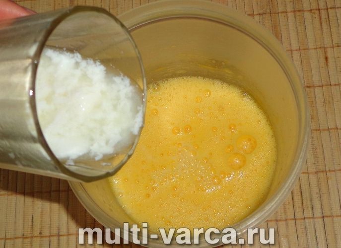 Заливний пиріг із картоплею в мультиварці