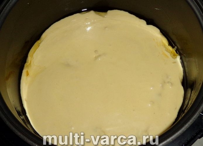 Заливний пиріг із картоплею в мультиварці