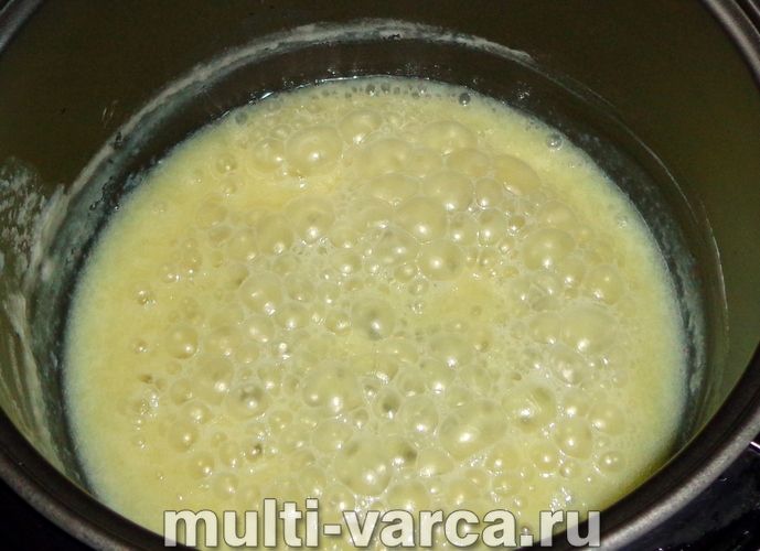 Згущене молоко в мультиварці