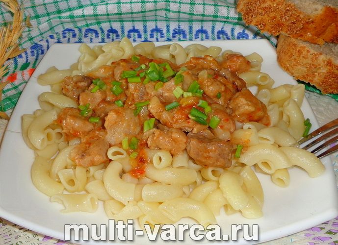 Бефстроганов зі свинини в мультиварці
