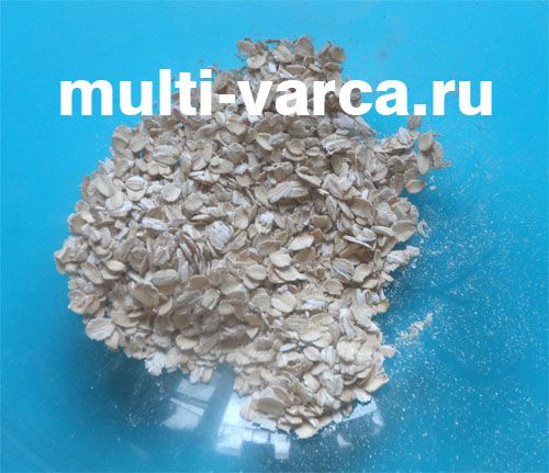 Домашнє вівсяно-яблучне печиво з фініками в мультиварці