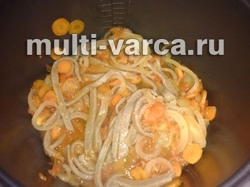 Домашня гречана локшина з овочами