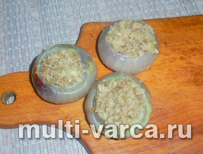 Фарширована цибуля в мультиварці