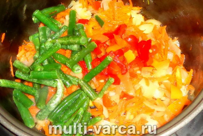 Фунчоза з овочами в мультиварці
