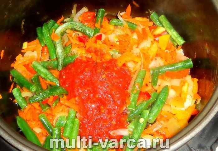 Фунчоза з овочами в мультиварці