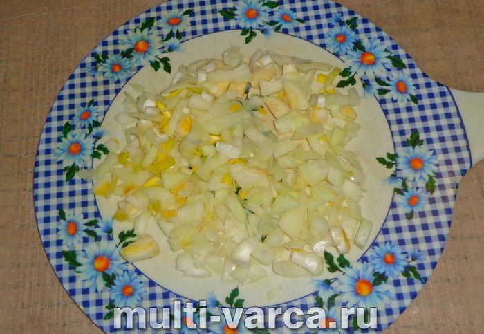 Гречаний суп із куркою в мультиварці
