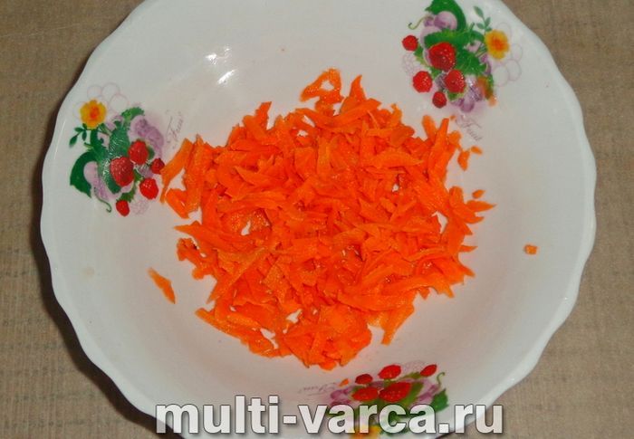 Гречаний суп із куркою в мультиварці