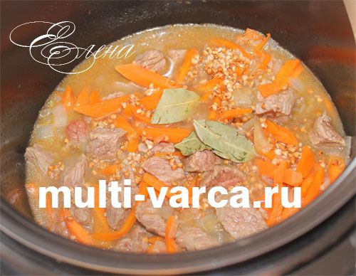 Гречка з м'ясом по купецькому в мультиварці