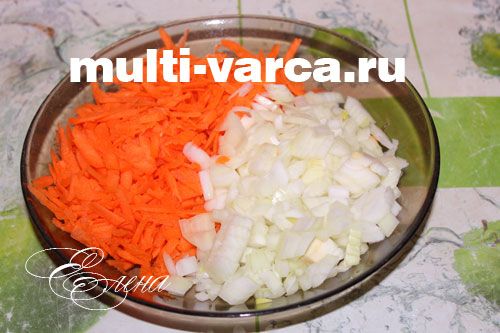 Смачна, розсипчаста гречка, тушкована зі свининою та овочами
