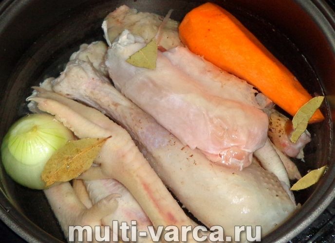 Холодець із курячих лапок у мультиварці