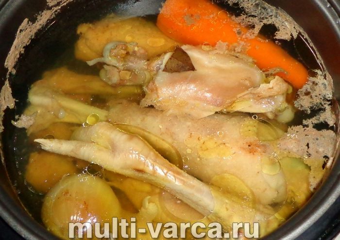 Холодець із курячих лапок у мультиварці