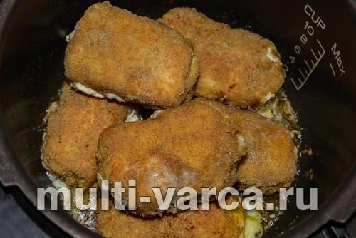 Котлети по-київськи в мультиварці