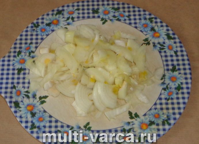 Куряча печінка з яблуками