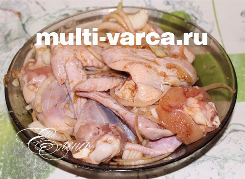 Курячі крильця під сиром у мультиварці