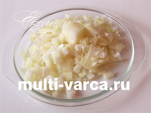 Тушкований колотий горох із м'ясом