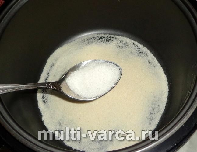 Манна каша в мультиварці на молоці