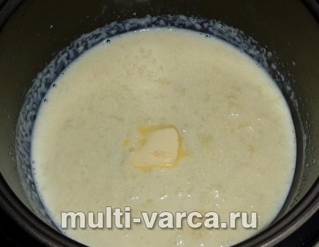 Манна каша в мультиварці на молоці