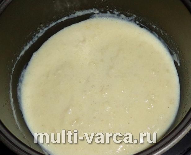 Манна каша в мультиварці на молоці