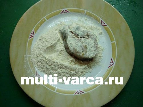 Минтай під грибним соусом