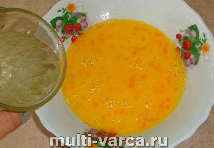 Омлет на воді в мультиварці