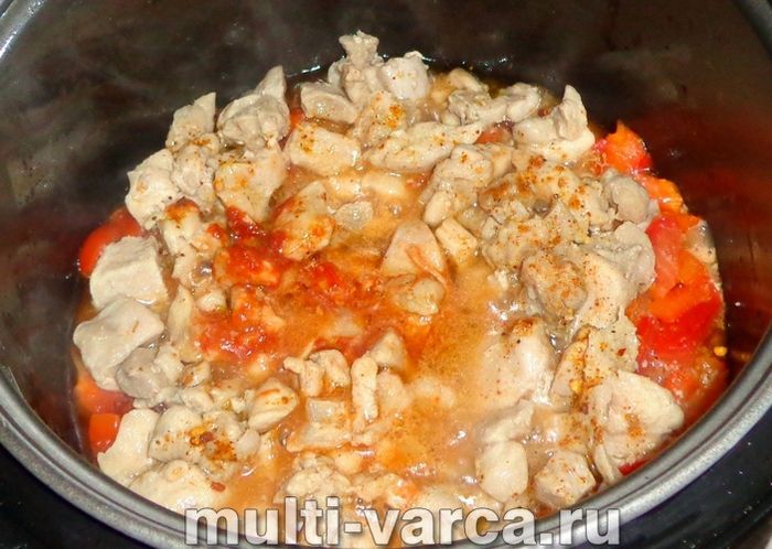 Паприкаш із курки в мультиварці