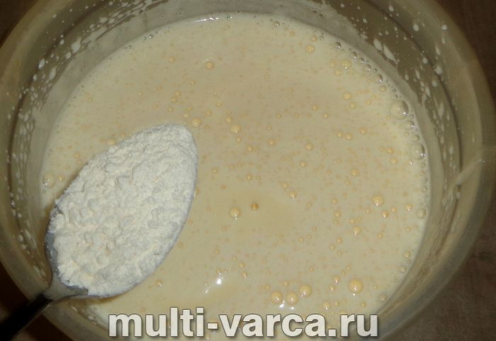 Пиріг &laquo;12 ложок&raquo; у мультиварці