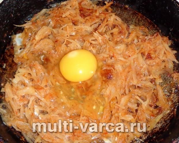Пиріг із капустою в мультиварці
