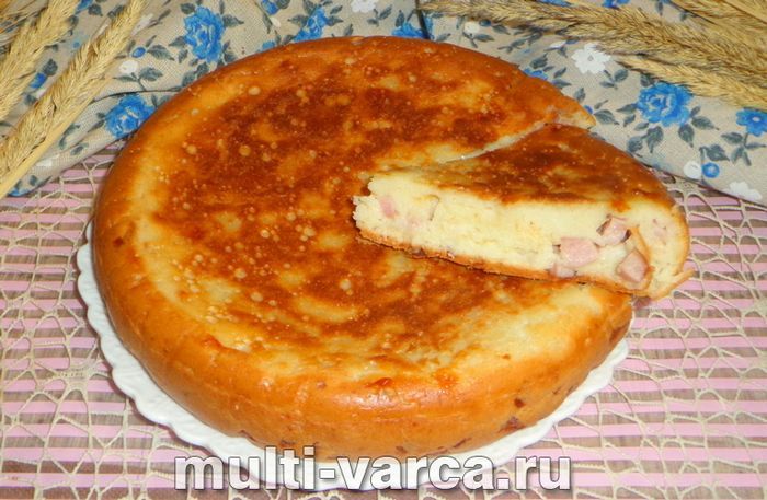 Пиріг із ковбасою в мультиварці