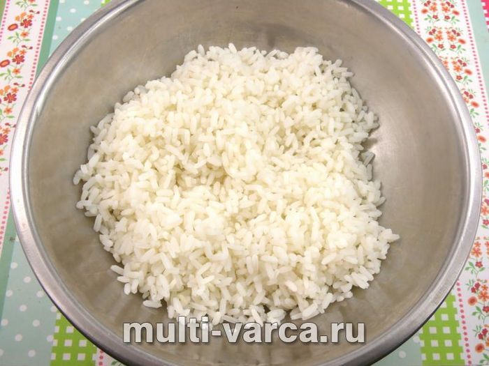 Пиріг із рисом і курячою печінкою в мультиварці