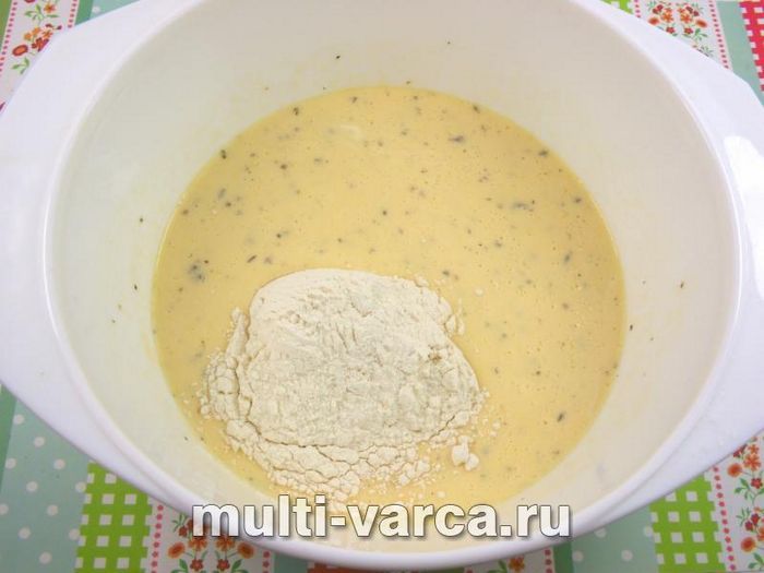 Пиріг із рисом і курячою печінкою в мультиварці