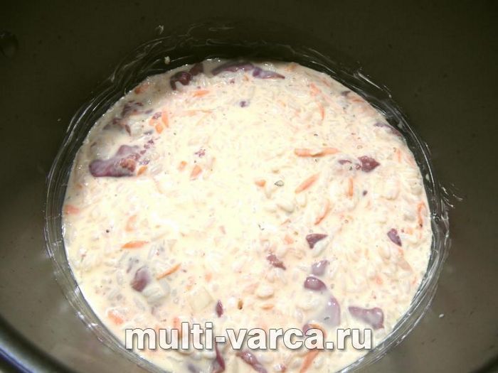Пиріг із рисом і курячою печінкою в мультиварці