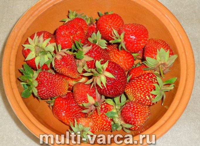 Полуничний сироп на зиму