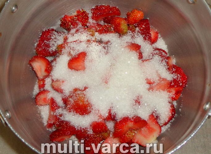 Полуничний сироп на зиму