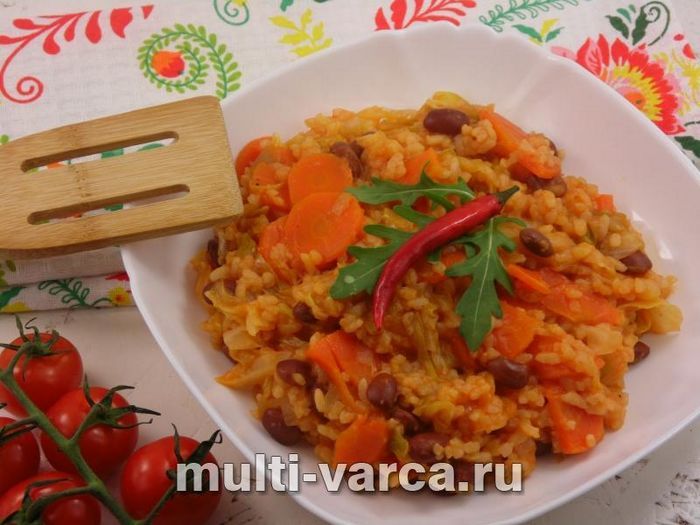 Рис із молодою капустою та квасолею